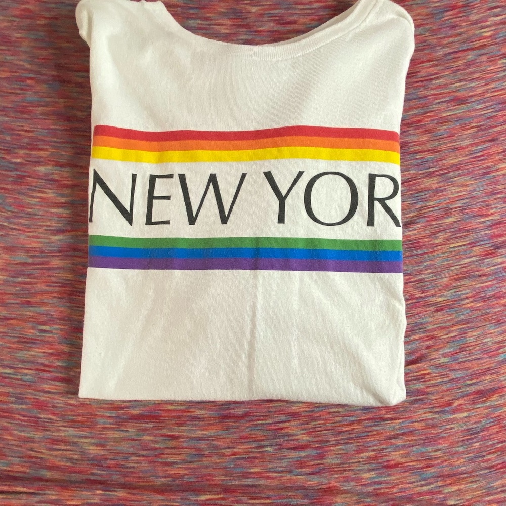 WHITE NEW YORK PRIDE TSHIRT SIZE L